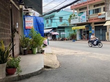 Hình ảnh Bán nhà đẹp mặt tiền Lương Thế Vinh, Quận Tân Phú- Dt: 5x17m
