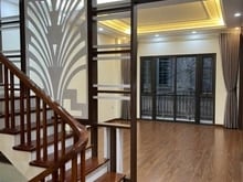 Hình ảnh Bán nhà Nguyễn Sơn, Long Biên 50M2, 5T thang máy Gara Ô Tô 15.x Tỷ