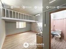 Hình ảnh Phòng gác cao - Máy lạnh - Giá tốt - Ngay Vườn Lài, Tân Phú - WC riêng