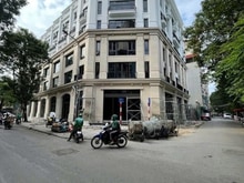 Hình ảnh 1.	Cho thuê 4 tầng mặt phố Trần Quốc Hoàn – thang máy, thông sàn, KD s