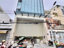 Hình ảnh Cho thuê tòa nhà văn phòng 8x18 quận 7