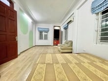 Hình ảnh .	Cho Thuê Nhà Riêng Lý Nam Đế – 3 Tầng, 17tr/Tháng – Vào Ở Ngay