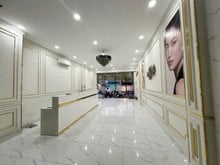 Hình ảnh Cho thuê nhà mới ốp kính sàn suốt MT Đường 3 /2  -  Vị trí siêu đẹp