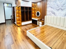 Hình ảnh Nhà 5 tầng 75m2 phố Láng Hạ, lô góc oto gần phố