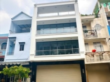 Hình ảnh Cho thuê nhà mặt tiền ngang 8 mét đường Nguyễn Văn Cừ, Quận 5