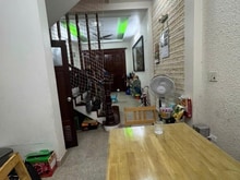 Hình ảnh Hót bán nhà - hai thoáng , full nội thất , gầm phố , kinh doanh tốt ,