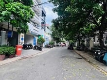 Hình ảnh Bán Gấp Lô Góc 2 Mt trước- Sau DT 300 m2 thích hợp Xd VP Chỉ 72 Tỷ