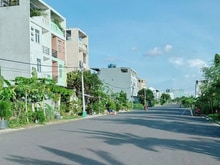 Hình ảnh Cần Bán đất 13A Hồng Quang lô 126m2 đường 12m lô A23 MT đường NguyễnVL