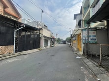Hình ảnh Kẹt bank bán siêu rẻ nhà hẻm xe hơi nở hậu tặng 40m2 sân vườn, 4 tỷ 8