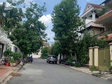 Hình ảnh CHính CHủ cần bán  góc 2 mT Trước- Sau Nguyễn V Hưởng Dt 300 m2 72 tỷ