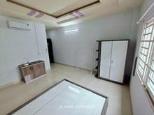 Hình ảnh Phòng lớn, wc rộng, cửa sổ trời nắng gió, đường ô tô, không chung chủ