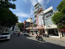 Hình ảnh Mặt Tiền Q3 ngang 5,9m dài 21m có 70 triệu/tha ngay Nguyễn Thiện Thuật