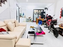 Hình ảnh Nhà lô góc 45m2 Mỹ Đình, 9 tỷ - Thoáng mát, tràn ngập ánh sáng.