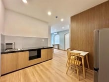 Hình ảnh Studio Full Nội Thất, Ban Công, Cửa sổ lớn ngây chợ 200 xóm chiếu