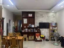 Hình ảnh Chung cư Miếu Nổi, Vũ Huy Tân, BT: 77m2, 2p ngủ có ban công, 11tr.