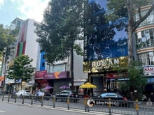 Hình ảnh Bán nhà mặt tiền Ung Văn Khiêm, vị trí siêu đẹp ngay góc với D2