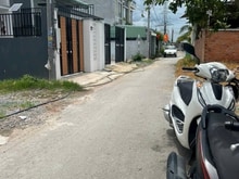 Hình ảnh Bán nhà mặt đường nhựa lớn 8 mét gần cây xăng 75 Tân Phong