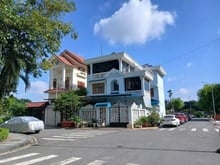 Hình ảnh Bán biệt thự Quận 2, khu compound Nguyễn Duy Trinh view CV cạnh sông