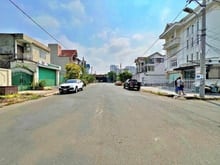 Hình ảnh bán lô nguyễn văn tăng  320m2 ngang 11m full thổ vuông vức giá 14xxxxx