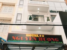 Hình ảnh Thu nhâp 250tr/ tháng Tòa Khách Sạn Cao Cấp Trần Não  - Giá 40,5 tỷ