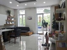 Hình ảnh Nhà đẹp ở ngay 4 tầng, Đ. nhựa 10m, sát CC Phát Đạt 5x18; chỉ 11,5 tỷ.