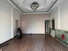Hình ảnh Cho thuê mặt bằng ngay góc 2 mặt tiền Bà Huyện Thanh Quan, Quận 3
