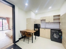 Hình ảnh CHDV bancon đường Cù Lao gần BV Hoàn Mỹ, Trường UEH, Y Dược Phú Nhuận