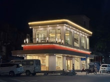 Hình ảnh Quận Hai Bà Trưng loanh quanh Vincom - 3 tầng - 40 triệu - thuê thẳng