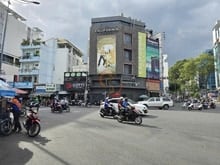 Hình ảnh Bán nhà vị trí ngay Vòng xoay Nguyễn Trãi-Cống Quỳnh Quận 1 - 12x11m