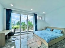 Hình ảnh Trống sẵn studio ban công gần dh Mở