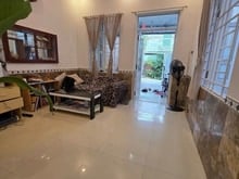 Hình ảnh Bán nhà HÒN CHỒNG sát biển DT110m2-2PN-Vĩnh Phước-Nha Trang- chỉ 4ty9