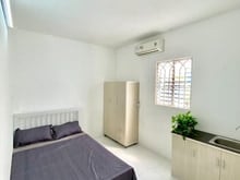 Hình ảnh Phòng sẵn nội thất, thoáng mát. Gần Phan Xích Long 2 phút