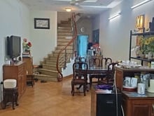 Hình ảnh Đẳng cấp nhà MP Nguyễn Văn Tố, HK giá 73.2 tỷ, 133m2x3T, KD tốt