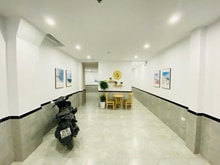 Hình ảnh Bán nhà Phan Văn Trường 65m2, 7T, MT 4.6m, ngõ ôto, gara, 18 tỷ