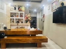 Hình ảnh Ôtô Ngủ Trong Nhà Phường Nguyễn Cư Trinh Quận 1.