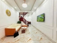 Hình ảnh Cần cho thuê tòa nhà  riêng ngõ Láng, Đống Đa MỚI ĐẸP CÓ GARA Ô TÔ