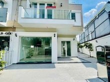 Hình ảnh Cho thuê nhà thiết kế hiện đại - gần Sân bay Tân Sơn Nhất - HỒNG HÀ