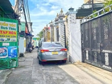 Hình ảnh Bán nhà 2 tầng hẻm thông thoáng, cách đường xe hơi 20m huỳnh tấn