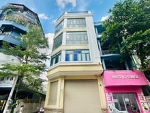 Hình ảnh Cho thuê nhà góc 2 mặt tiền số 50A đường Trần Nhật Duật, P Q1