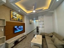 Hình ảnh Bán nhà phố Ngọc Thụy 45m2- 4 tầng, nội thất, gần Việt Pháp