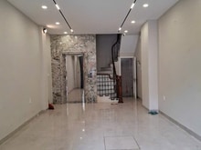 Hình ảnh Nhà đẹp long lanh, phố Thanh Am 48m2- thang máy xịn- gần phố Nam Đuống