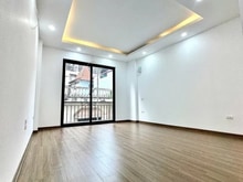 Hình ảnh Bán nhà 5 tầng, 45m2 Cổ Điển, Tứ Hiệp, ô tô vào nhà, giá 8.2 tỷ