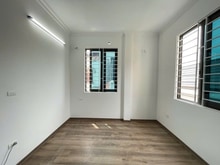 Hình ảnh Nhà phố Nguyễn Văn Linh, 33m2- 4T- mt4m- hơn 6 t.ỷ, lô góc, dân xây