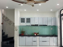 Hình ảnh Nhà cho thuê 7X10 2 lầu MT đường Lê Quang Sung, Phường 2, Quận 6