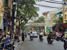 Hình ảnh Sang nhượng nhà hàng phố Hàng Giấy.
