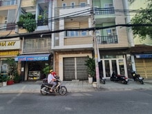 Hình ảnh GIẢM GIÁ - Bán gấp nhà MT Nguyễn Hồng Đào- TB.DT 4.1x17- ĐÚc 2 Lầu