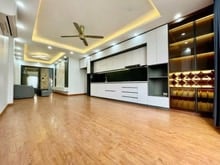 Hình ảnh Bán nhà Hà Đông phố Thanh Bình, 11,9 tỷ, 40m2, ô tô tránh, lô góc, TM.