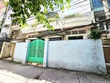 Hình ảnh Siêu Hiếm - Biệt Thự Cũ Ngang Hơn 10m Hẻm Xe Tải Thành Thái Quận 10