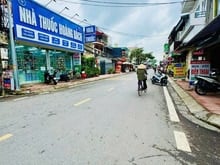 Hình ảnh Lô góc hiếm – đầu chợ quý kim, đồ sơn – mặt đường 7m, vỉa hè 2 bên –