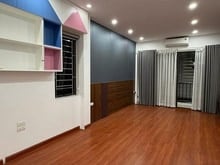 Hình ảnh Cho thuê nhà ngõ 89 lạc long quân 55m x6T thang máy